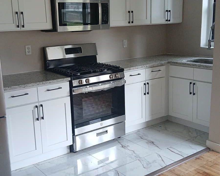 1st image of 1934 Riverside Dr APT 2B