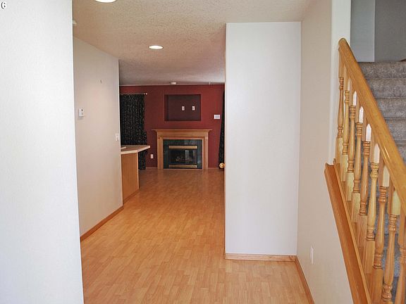 5th image of 2216 NE 137th Ct