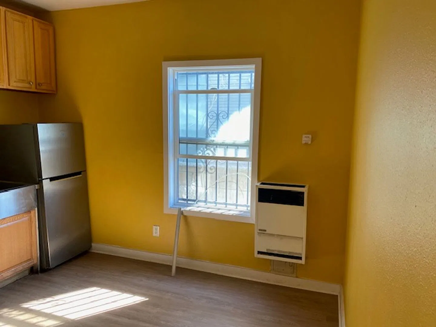 1 bed, 1.0 bath, 350 sqft, $1,650 — Photo 2