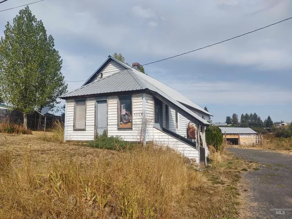 408 W Pierce Ave, Weippe, ID 83553