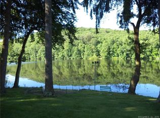 9 Tarrywile Lake Rd, Danbury, CT 06810