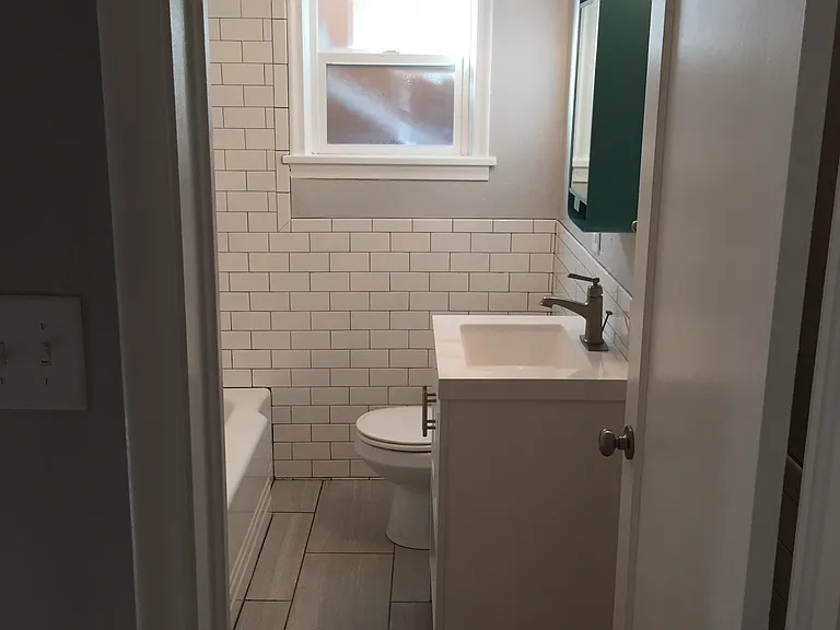 271 E 5th Ave #269.5 — Photo 6