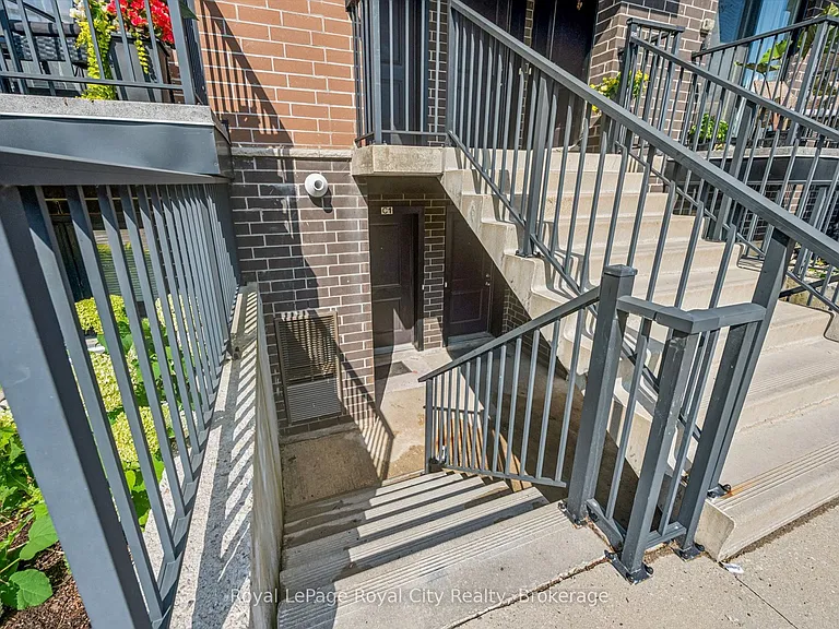 190 Century Hill Dr #C1 — Photo 2