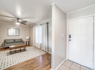 8802 Angel Valley Dr, San Antonio, TX 78227
