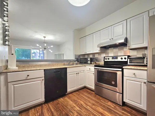 8077 Pantano Pl #4, Alexandria, VA 22309