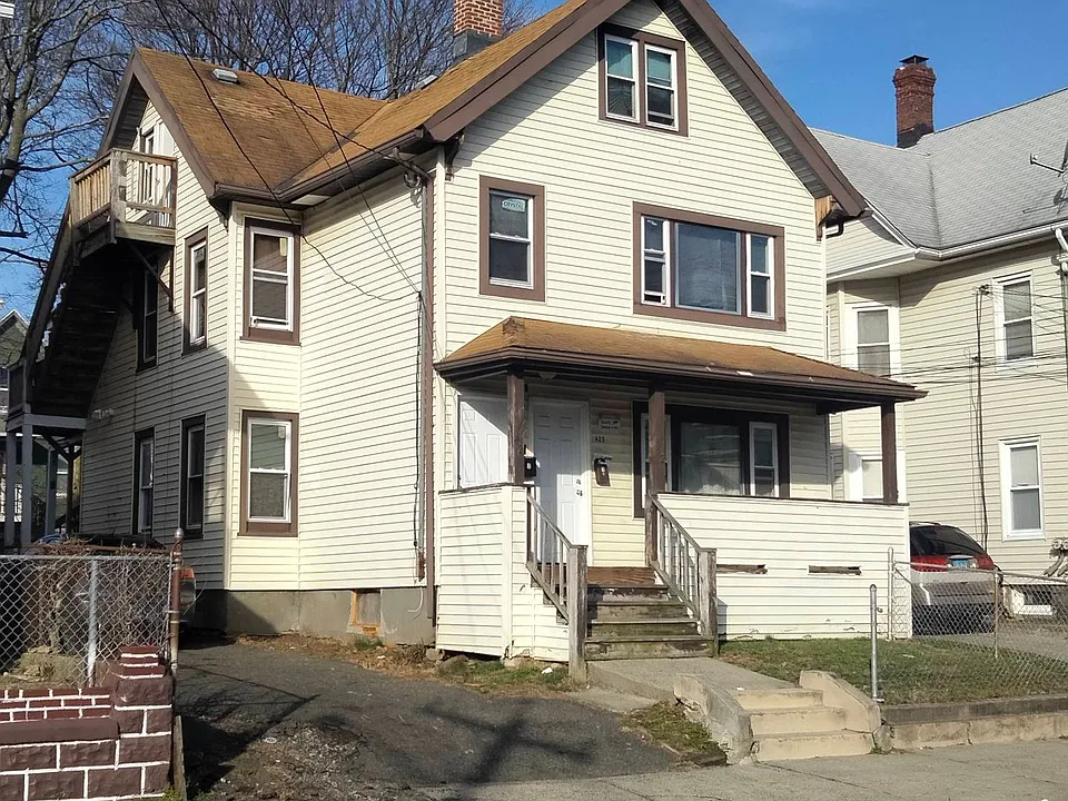 421 Logan St