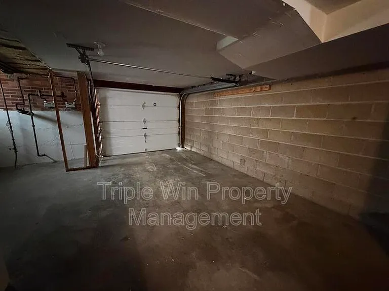 937 Chain Of Rocks Dr — Photo 7