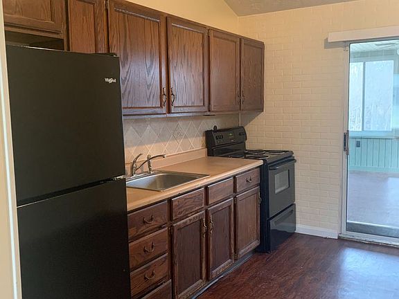 4th image of 3027 Redgate Ln