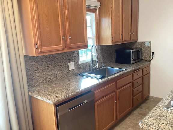 4th image of 1330 S Barrington Ave APT 7