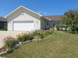 156 S Ash Ln, Whitewater, WI 53190