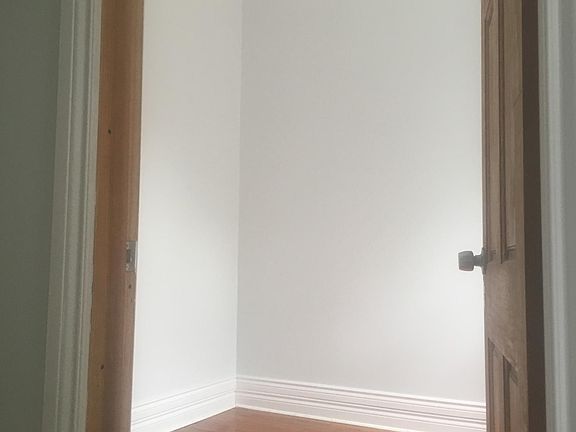 4th image of 2014 S Ashland Ave APT 1