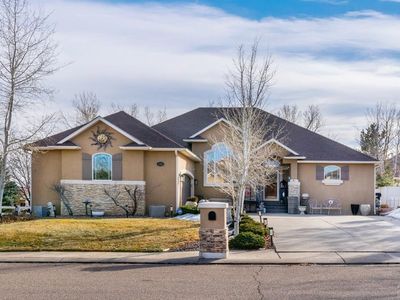 1700 Aquila Dr, Pueblo, CO, 81008