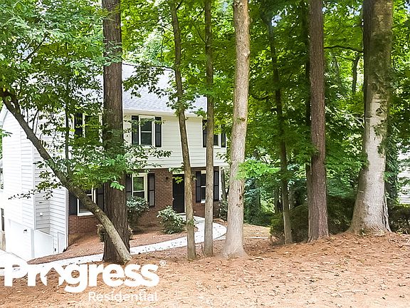 2nd image of 2704 Lillie Lake Dr SW