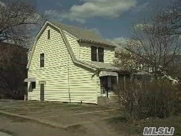 140-03 32nd Avenue image 1 of 1