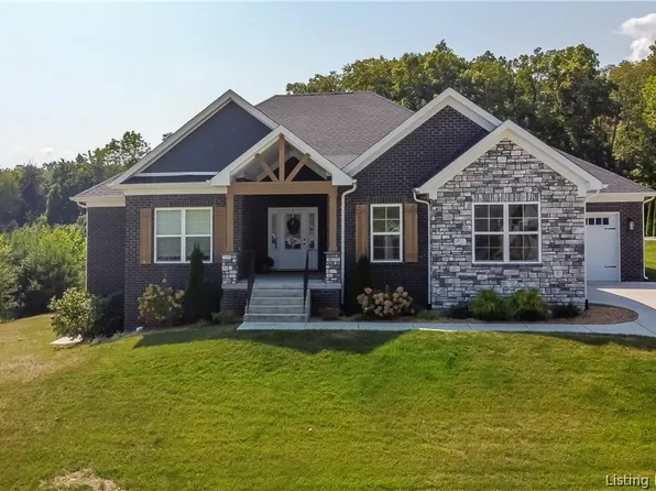 6003 Bangtail Canyon, Sellersburg, IN 47172