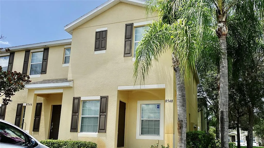2 bed, 2.5 bath, 1192 sqft, $1,650 — Photo 3