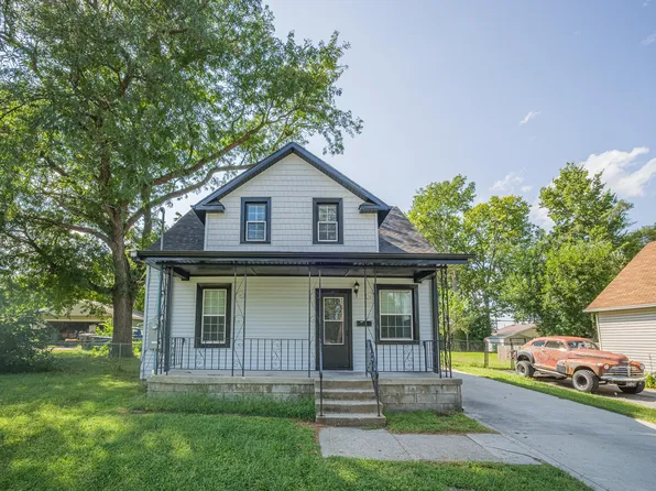 1528 E 17th Ct, Des Moines, IA 50316