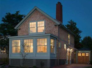117 Washington St, Newport, RI 02840