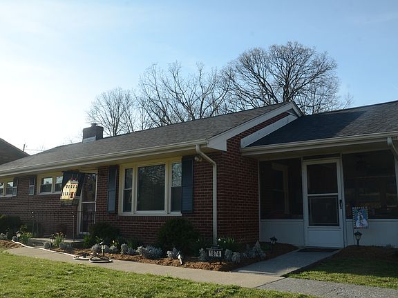 Front Right Side View