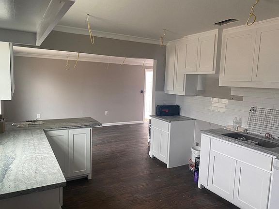 5th image of 1202 Lampkin St