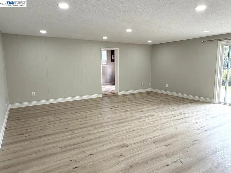 41348 Whitecrest Ct — Photo 5