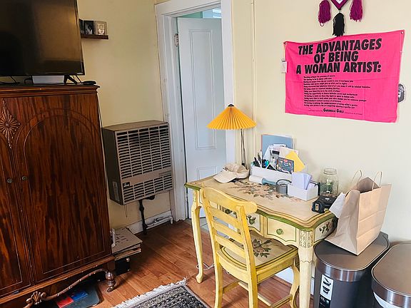2nd image of 18 Park St APT 2