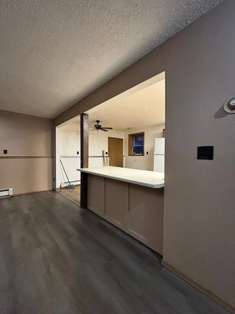 Andrew St 825 — Photo 3