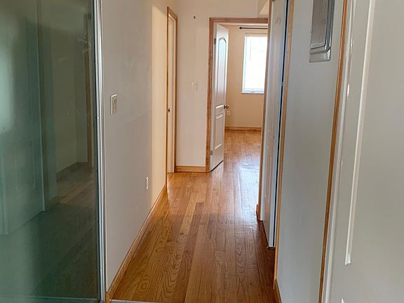 2nd image of 321 Soundview Ln #A