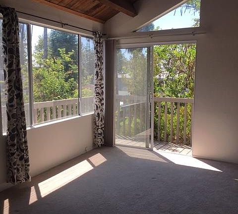 3rd image of 945 21st St APT 1
