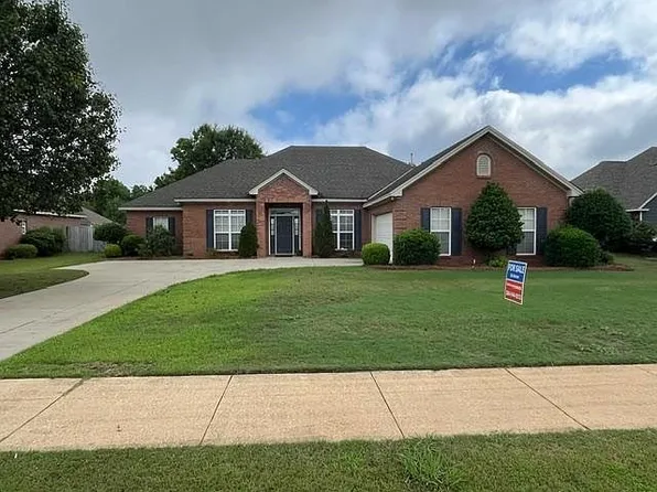 9549 Lochworth Ct, Pike Road, AL 36064