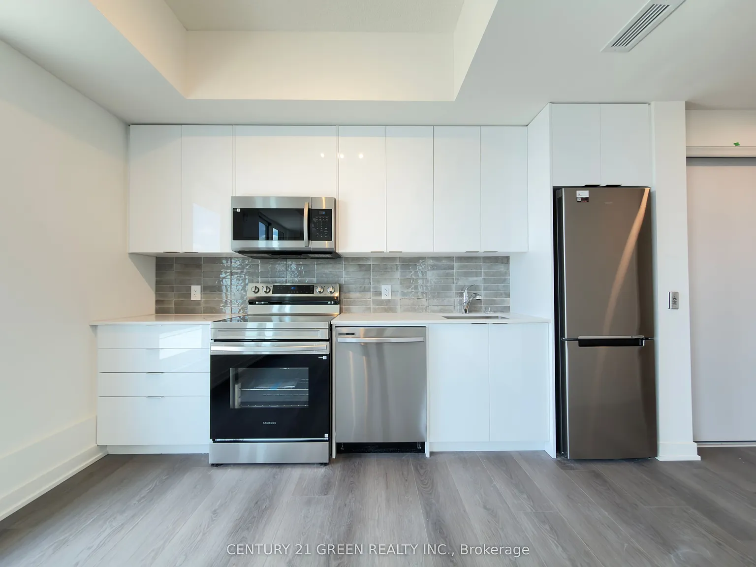 2 bed, $2,200 — Photo 4