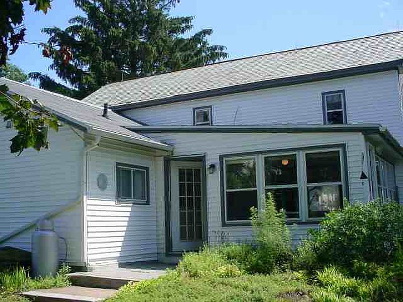 4th image of 72 CARY Road