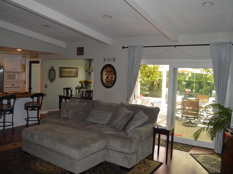 1st image of 148 Chestnut Hill Pl