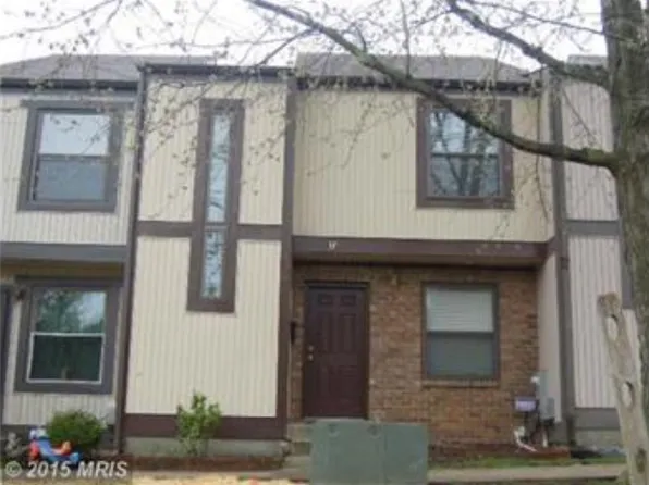 17 Mooring Ct, Baltimore, MD 21221