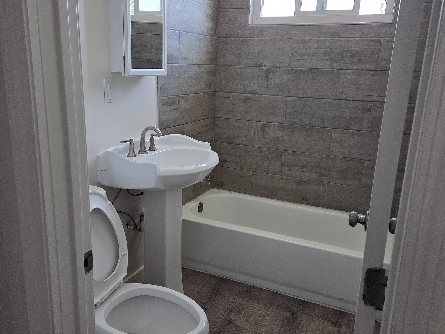 1 bed, 650 sqft, $1,750 — Photo 3