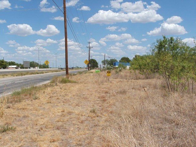 2nd image of 8125 Us Highway 87 N