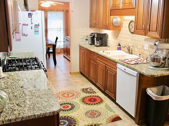 5th image of 5115 Sunnyside Dr