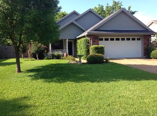 559 Northpark Dr, Bossier City, LA 71111