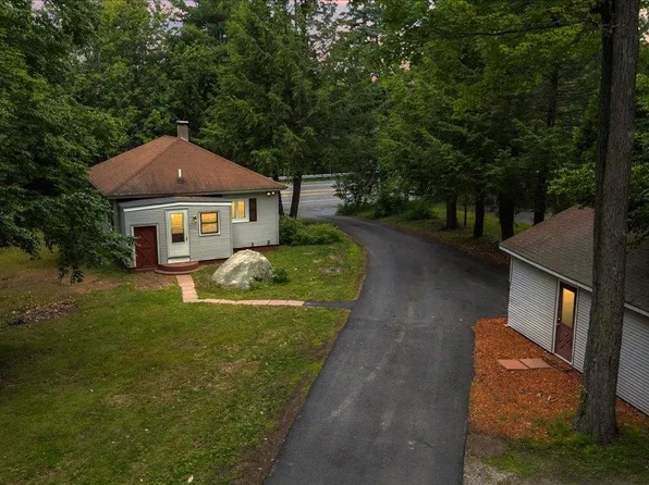 1615 Hooksett Road, Hooksett, NH 03106