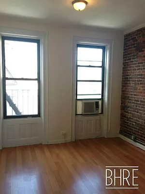 Rented by DYNAMIC REALTY OF NEW YORK CORP | media 9