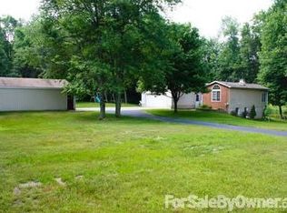 10343 Peck Rd, Greenville, MI 48838