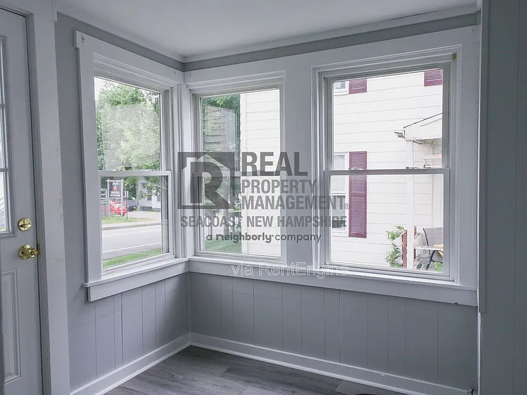27 Rochester St #A — Photo 10