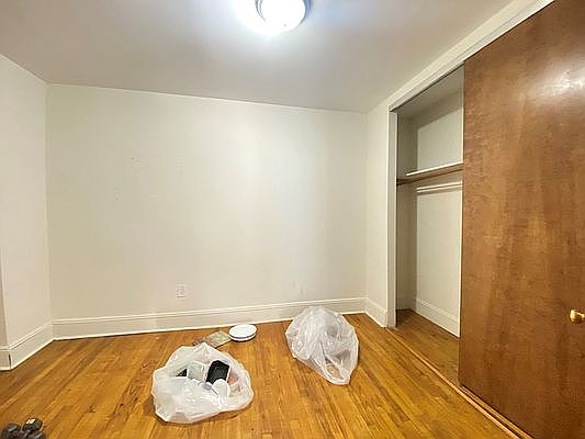 4th image of 1549 York Ave #1B