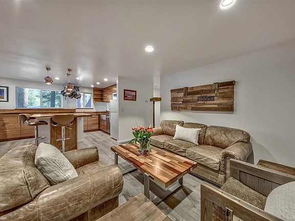 2nd image of 415 Olive St