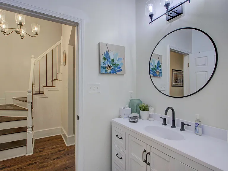 1855 Oliver Ave — Photo 6
