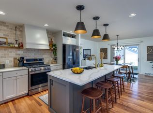 2666 Dungarvan Rd, Fitchburg, WI 53711