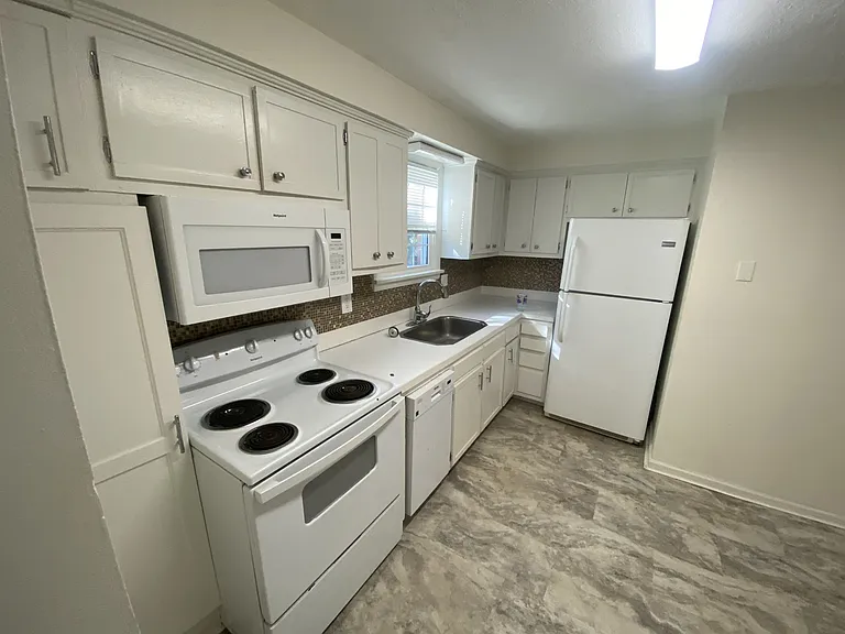 374 W Rhudes Creek Rd #1 — Photo 13
