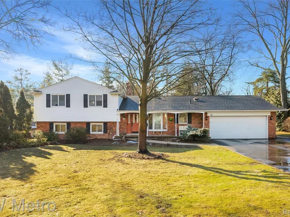 85 Stalwart Dr, Troy, MI 48098