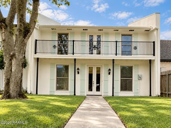 2 Courtyard Cir, Lafayette, LA 70508
