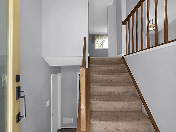 3rd image of 7824 Blackwillow St